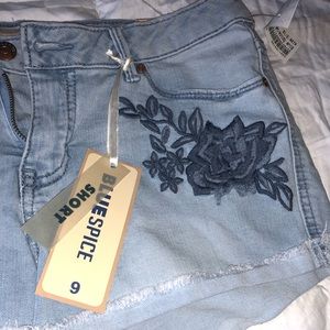 Rose embroidered shorts